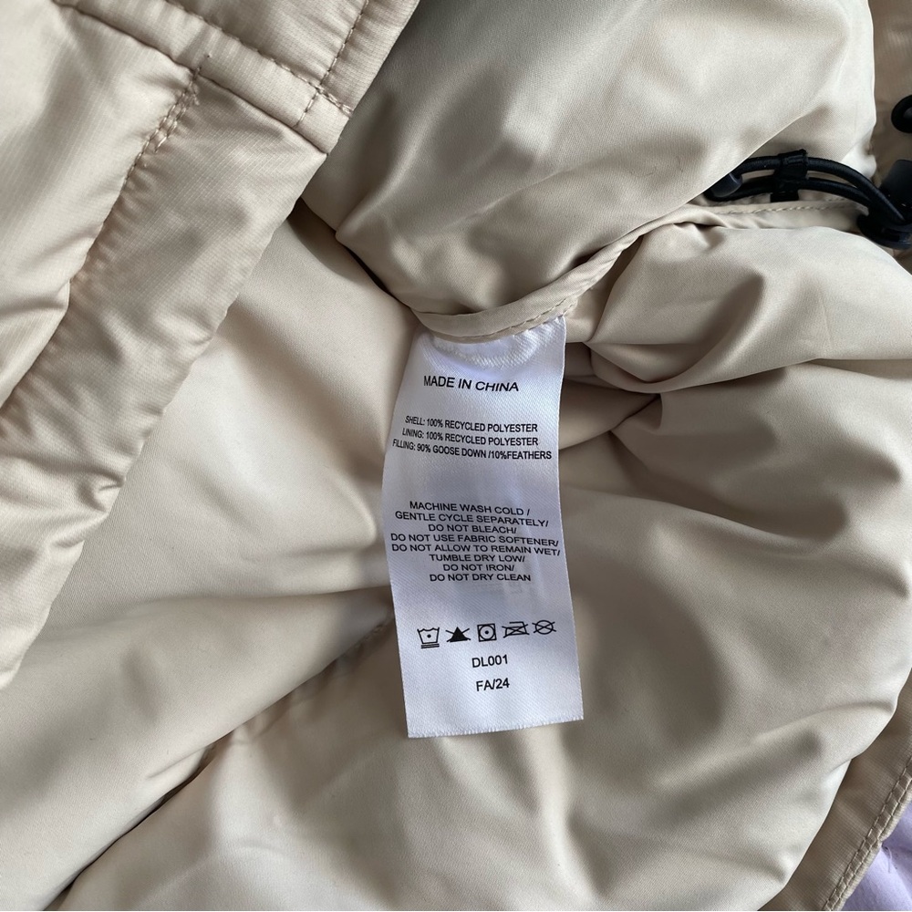QUINCE Responsible Down Puffer Jacket Oatmilk Women’s Small New NWOT - Picture 7 of 11